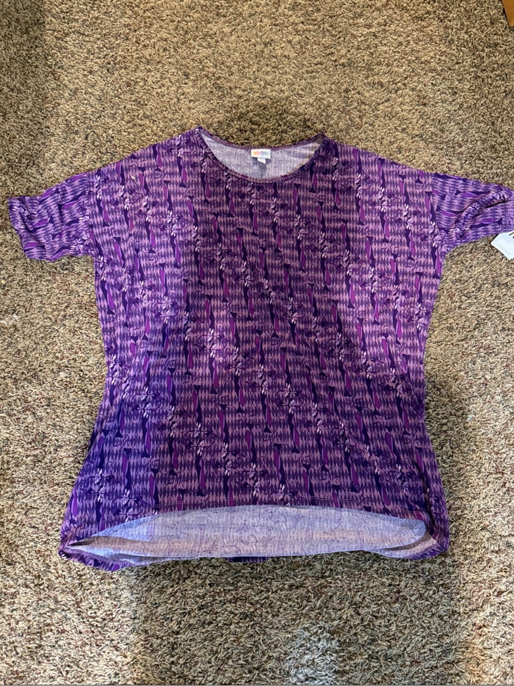Disney LuLaRoe Purple Patterned Short Sleeve Top- Cruella Deville